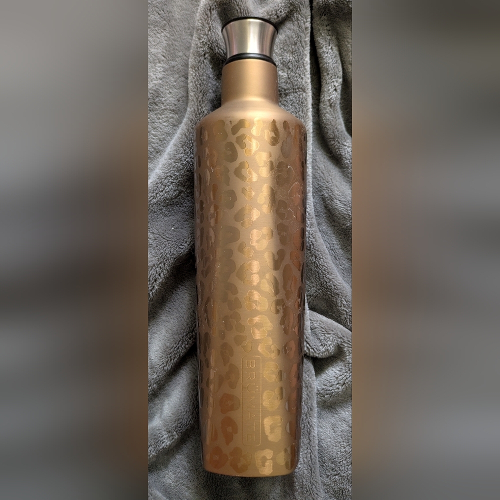 Gold Geometric Textured Drinkware for Dining